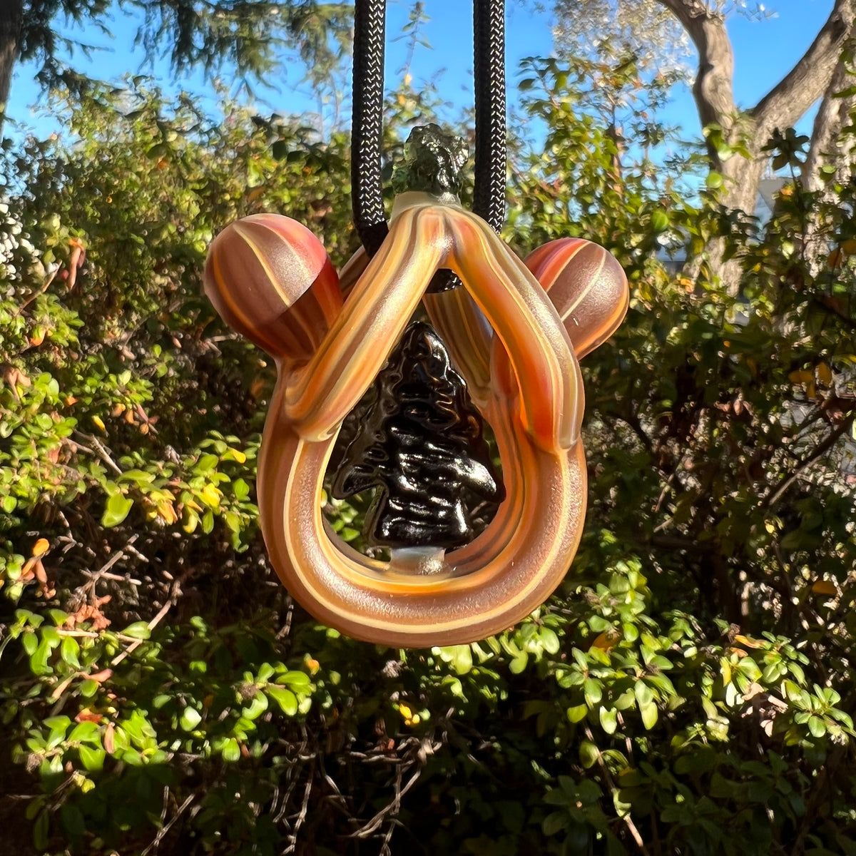 Rooster Glass x Elks That Run - Unity Pendant