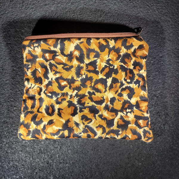 ItsTrulyByJulie - Leopard Stash Bag